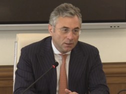 According to Irakli Rukhadze, the photographs of Imedi were mainly photographed by the then American Director, who seized the phone just because he could not be deprived of it because he was American