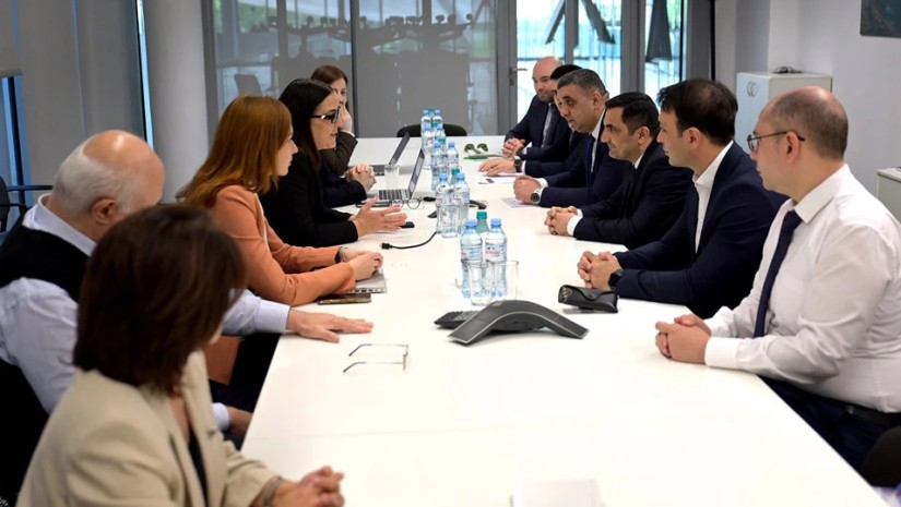 ეროვნულმა ბანკმა აზერბაიჯანის ცენტრალური ბანკის დელეგაციას უმასპინძლა