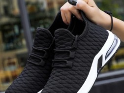 Why does the shoe have a small loop on the back and how can you use it