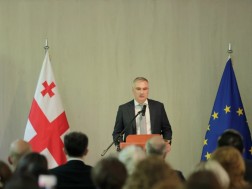 იუსტიციის მინისტრმა პაატა სალიამ ეროვნული არქივის თანამშრომლებს არქივების საერთაშორისო დღე მიულოცა