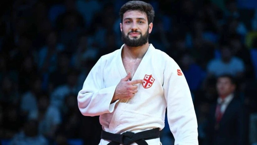 ზაურ დვალაშვილ