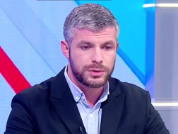 „5-იანის ქვეშ არ მივიღებთ არჩევნებში მონაწილეობას, ეს სრულიად გამორიცხულია, არც 9 ნომრის ქვეშ მონაწილეობას არ ვთავაზობთ ჩვენს კოლეგებს“ - ირაკლი კუპრაძე