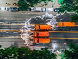 The folding of the streets in the capital is intensively