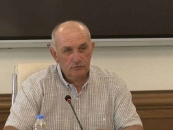გია ანსიანი დავით ცინდელიანის გატაცებაზე: 3-მა შავებში ჩაცმულმა ახალგაზრდამ პირდაპირ უთხრა, შენ გადმოდიო. წაიყვანეს მანქანისკენ, არაფერი უჩვენებიათ. გამოგვყევით ქალაქის მთავარ სამმართველოშიო, ვჯდები მანქანაში და გასაღები ამოუცლიათ