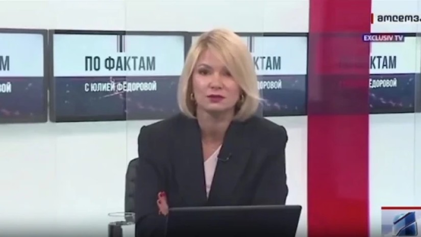 მოლდოვური ტელეარხის ჟურნალისტმა ტელევიზია პირდაპირ ეთერში დატოვა