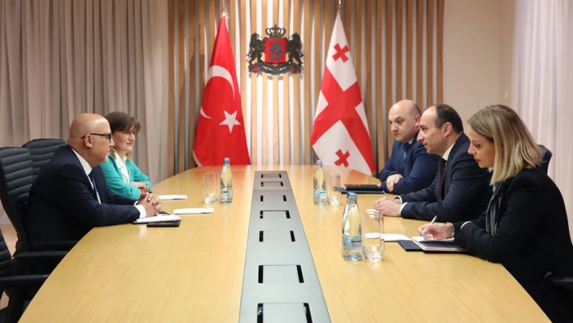 გელა გელაძე
