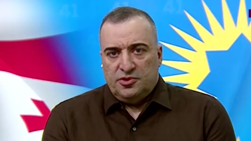 რატი იონათამიშვილი