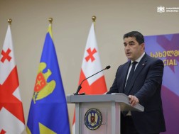 სახელმწიფო დაცვის სპეციალური სამსახურის თანამშრომლები მყარად იდექით პარლამენტის დაცვის სადარაჯოზე, თქვენ დაიცავით არა მხოლოდ პარლამენტის სასახლე, არამედ პარლამენტი, როგორც დემოკრატიული ინსტიტუტი - შალვა პაპუაშვილი