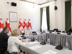 The Temporary Commission on Women's and Children's Issues discussed the extension of the term of office