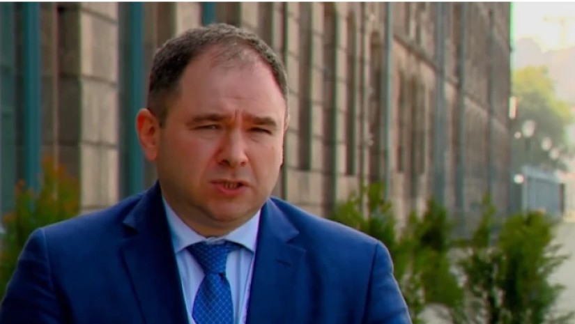 ნიკოლოზ სამხარაძე