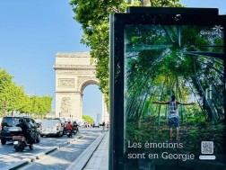 Georgian tourist banners were placed on the main streets of Paris