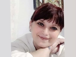 „ჩემი დედიკო… ცხოვრება დაუნდობელი აღმოჩნდა“ - საბერძნეთში გარდაცვლილ ქართველ ემიგრანტს შაბათს ჩამოასვენებენ