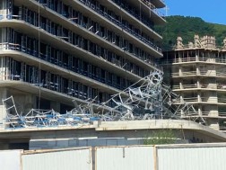In Gonio, a man injured in the collapse of the building in a building under construction
