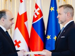 კონსტანტინე ქვაჩაკიძემ სლოვაკეთის რესპუბლიკის პრეზიდენტს რწმუნებათა სიგელები გადასცა