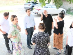 სახალხო დამცველმა ბოლნისის მუნიციპალიტეტის სოციალური საცხოვრისი მოინახულა