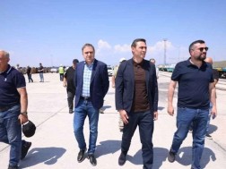ლაშა აბაშიძე ჩინეთიდან ჩამოსულ მატარებელს ახალქალაქში დახვდა