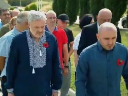 მუხათგვერდის ძმათა სასაფლაოზე, 2008 წლის აგვისტოს ომში დაღუპულ მებრძოლებს პატივს მიაგებენ - ადგილზე დილიდან მიდიან ოპოზიციის წარმომადგენლები