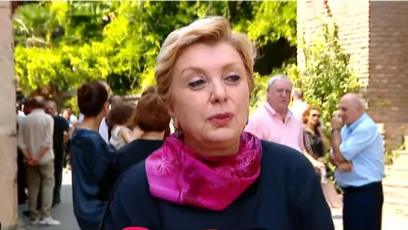 თინათინ რუხაძე თინათინ რუხაძე