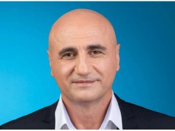 ზაზა გულიაშვილი: ქარელში “ქართული ოცნების” მერობის კანდიდატი მეოთხე ვადით ვარ, რომ არა მოსახლეობის სიყვარული და გვერდზე დგომა, ამ დრომდე ვერ მოვიდოდი - დარწმუნებული ვარ გავიმარჯვებ და კიდევ ერთხელ მომეცემა საშუალება, რომ გადავჭრა ყველა საკითხი, რაც მუნიციპალიტეტს აწუხებს