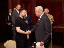 ვოლოდიმირ ზელენსკი კიტ კელოგი
