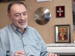 VIDEO: „სიმღერას ჰგავს ჩემი ტირილი“... - მამუკა ჩარკვიანის ემოციური შესრულება, რომელმაც გადაცემის წამყვანი აატირა