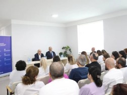 მიხეილ სარჯველაძე ჩხობაძის სახელობის კლინიკის უმცროს ექიმებსა და სამედიცინო პერსონალს შეხვდა