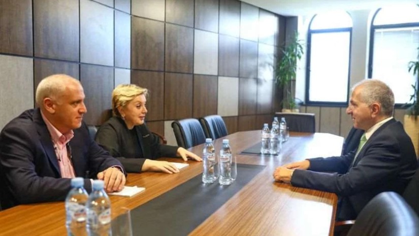 თინათინ რუხაძე თინათინ რუხაძე