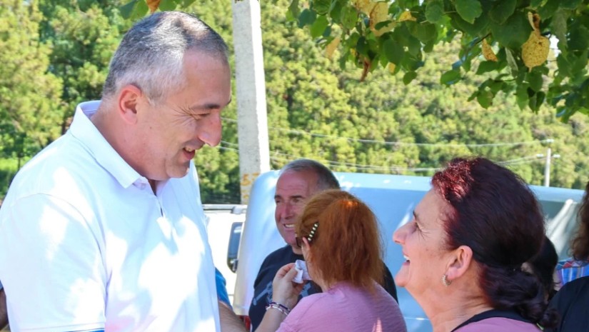 მინდია ჟღერია მინდია ჟღერია