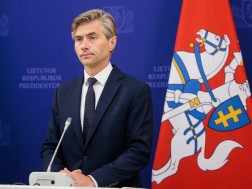ლიეტუვის საგარეო საქმეთა მინისტრი კესტუტის ბუდრისი ახალი პრემიერ-მინისტრის დანიშვნის შემდეგ თანამდებობაზე დარჩება