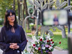 თეა ახვლედიანი