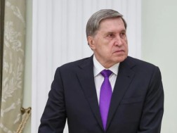 იური უშაკოვ