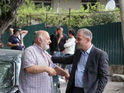 Mamuka Gelashvili, the mayoral candidate of the Georgian Dream, met with residents of the village of Dviri and Kvabiskhevi
