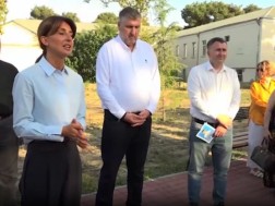 წინასაარჩევნო შეხვედრები გრძელდება რუსთავში - ნინო ლაცაბიძე მოსახლეობას საკრებულოს მაჟორიტარი დეპუტატობის კანდიდატებთან ერთად შეხვდა