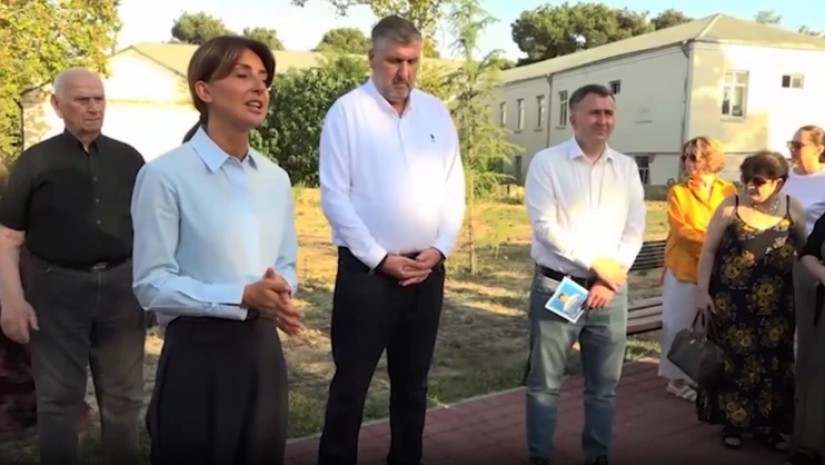 ნინო ლაცაბიძე