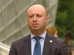 პროკურორი ლაშა კოტრიკაძე- ISFED არც მალავს აქციებში მონაწილეობას. რესპირატორების, სახის დამცავი სათვალეები და ხმის გამაძლიერებელი აქვთ შეძენილი, ეს მიუთითებს, რომ აქციებში მონაწილეობდნენ და არა ვთქვათ, დაკვირვების მიზნით იმყოფებოდნენ აქციაზე