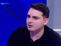 „ეს განაჩენი საკუთარ თავს თვითონ გამოუტანეს. აქციაზე რომ ვერ მოდიხარ, ხომ უნდა დაფიქრდე, რაღაცას სწორად არ აკეთებ...“ - ლევან სანიკიძე „ლელოსა“ და გახარიას პარტიის ლიდერებზე