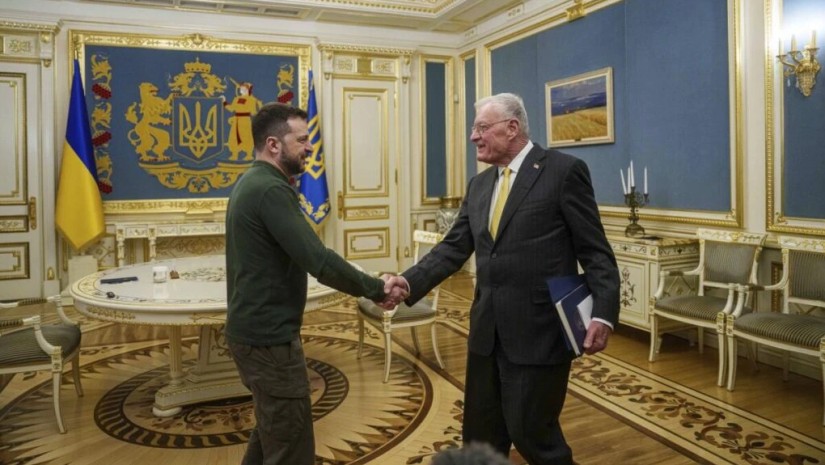 ვოლოდიმირ ზელენსკი კიტ კელოგს შეხვდა 