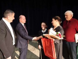 Givi Mikanadze awarded the teachers of the schools of Lentekhi and Tsageri municipalities