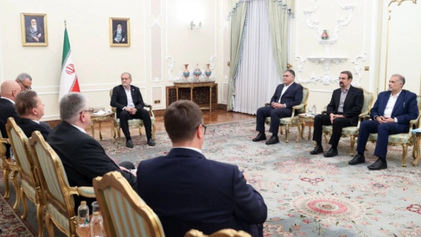 მასუდ ფეზეშქიანი