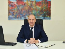 ჩეხეთის რესპუბლიკაში საქართველოს საგანგებო და სრულუფლებიან ელჩად რუსლან აბაშიძე დაინიშნა