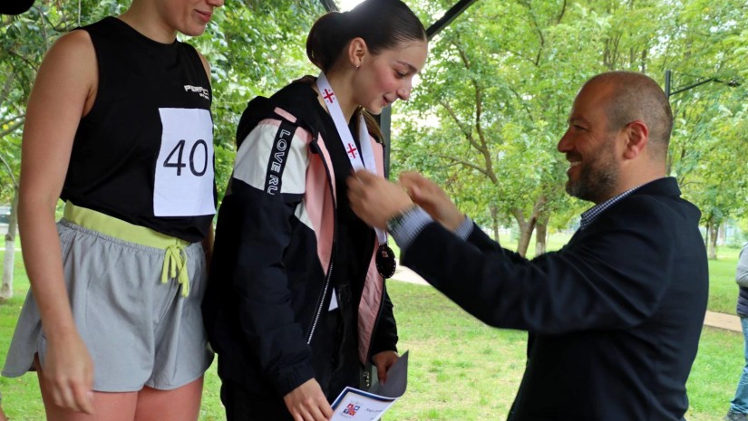 ბუზალაძე