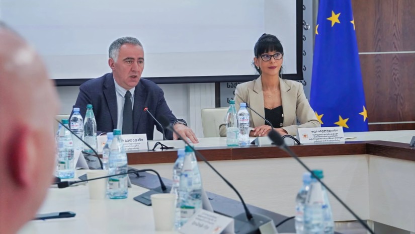 თეა ახვლედიანი