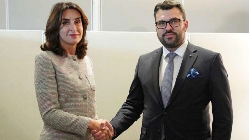 კკ კკ