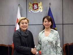 თინათინ რუხაძე
