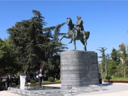 თბილისში ერეკლე მეორის ძეგლი გაიხსნა