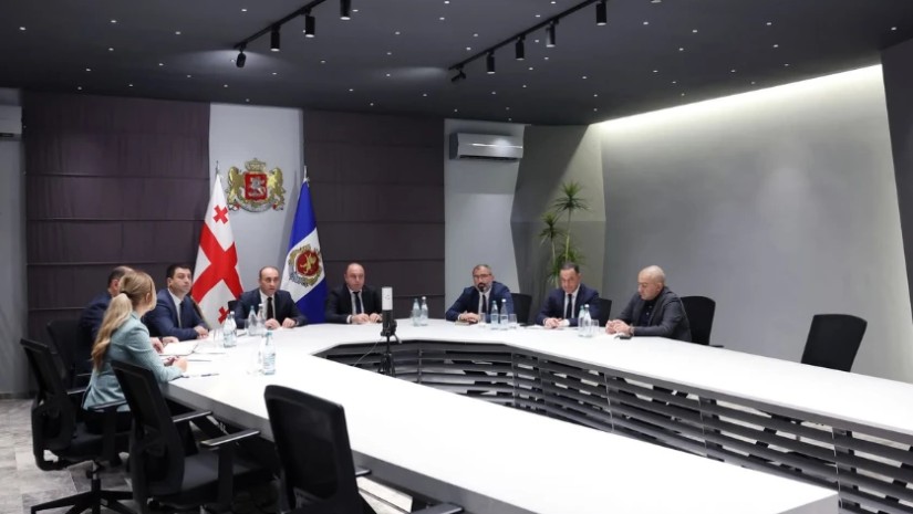 ატაშეები