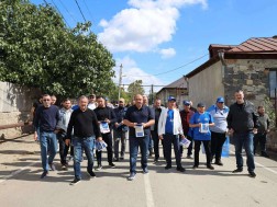 Bolnisi mayoral candidate Zamuri Chitanava continues meetings with the population on the basis of door -to -door Bolnisi