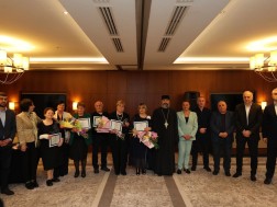 Borjomi mayoral candidate Mamuka Gelashvili attended the rewarding ceremony of prominent teachers in Borjomi