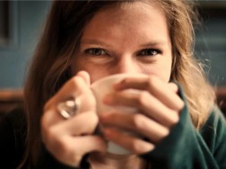 12 habits that make us older - the tips of specialists