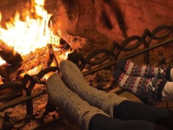 რატომ გეყინებათ ფეხები